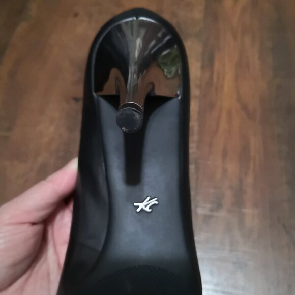 Kenneth Cole Silver Fox Slip on Heels Black /Silver Size 9 - Picture 8 of 8